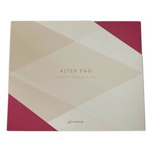 NWT-ALTER EGO-PERSUASION MAKEUP SET BY GLO SKIN BEAUTY
